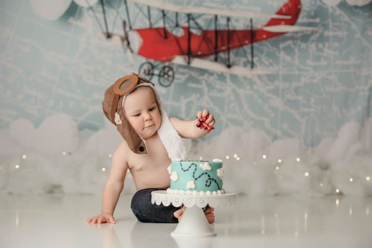 Cake Smash Photography | Pilot Cake Smash | North Mississippi Photographer | Amory, MS