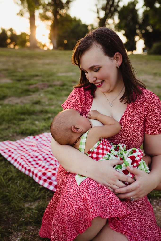 Cake Smash Photography | Family Photographer | Baby Photography | Strawberry Shortcake Cake Smash | Outdoor Cake Smash | Alaska Photographer | Anchorage, Eagle River, Palmer, Wasilla, Alaska